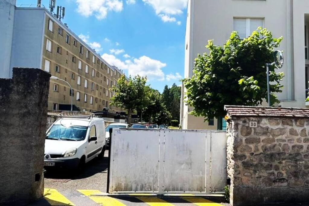 Appartement Cosy Centre Brie Comte Robert Exterior photo